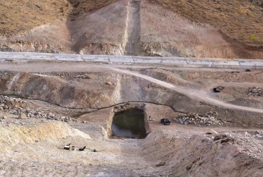 Açık maden ocağında saha keşfi